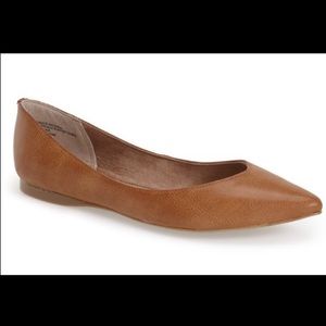 BP Moveover Brown Leather Flats